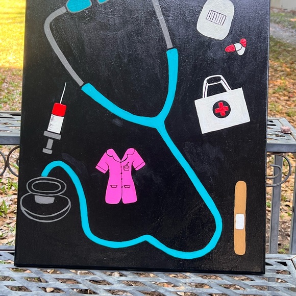 Nurse supplies - Picture 4 of 5